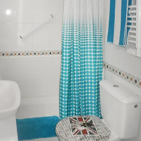 דירה Awesome In With 1 Bedrooms, Wifi And Outdoor Swimming Pool