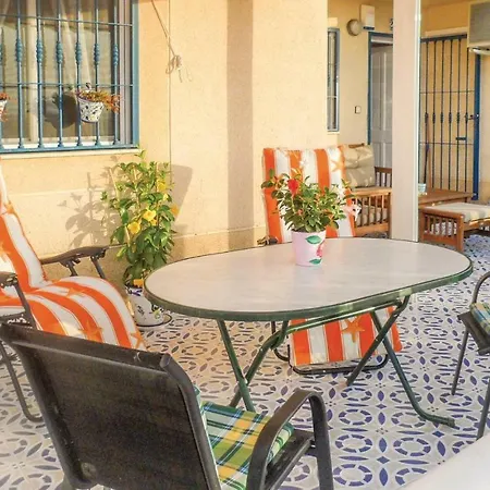 Awesome In With 1 Bedrooms, Wifi And Outdoor Swimming Pool טורבייחה